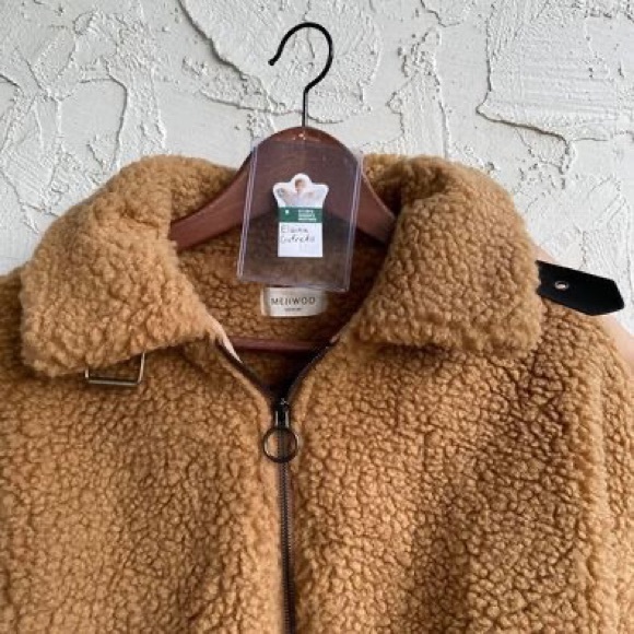 Mejiwoo Korean Jacket! - Picture 4 of 6